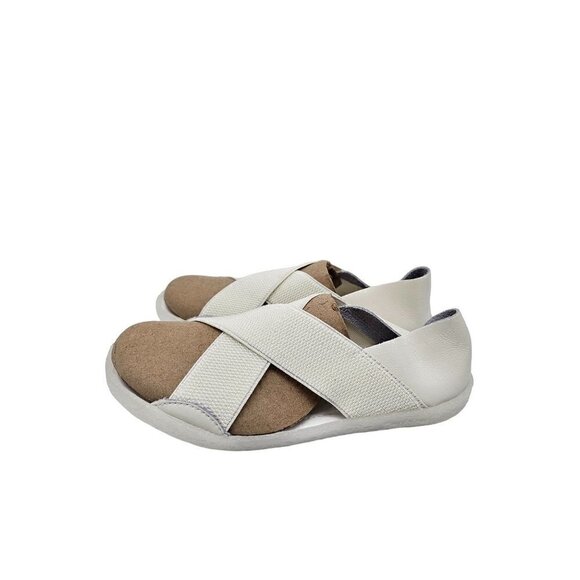 Zeuvad Crossed-Strap Sandal - Picture 7 of 8